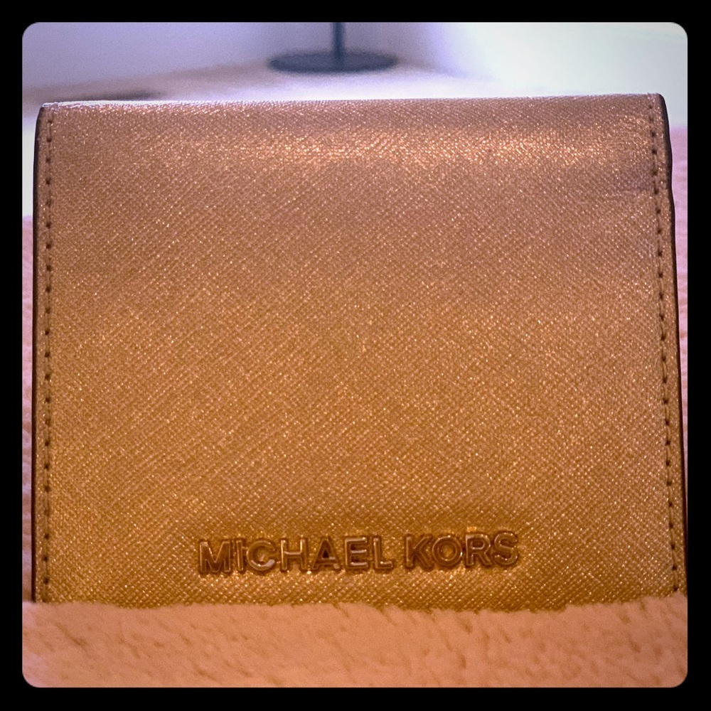 Michael kors wallet